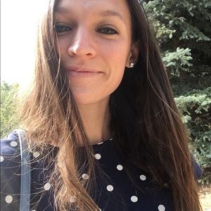 Meet your Posher, Elizabeth